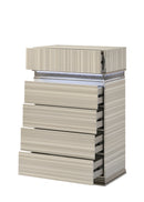 Leonor Chest