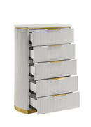 Giovanni Chest