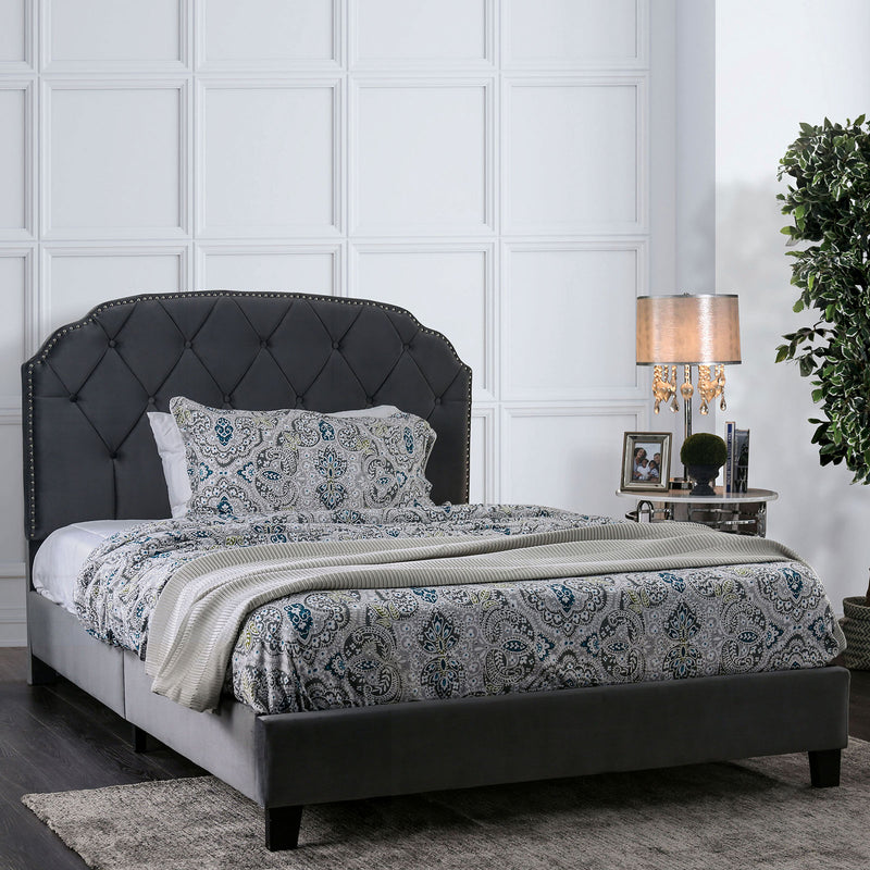 Osnabrock Gray Cal.King Bed